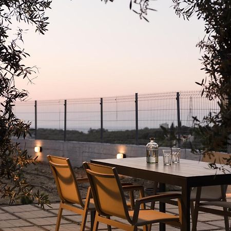 Mela Luxury Apartments Maroulás Eksteriør bilde