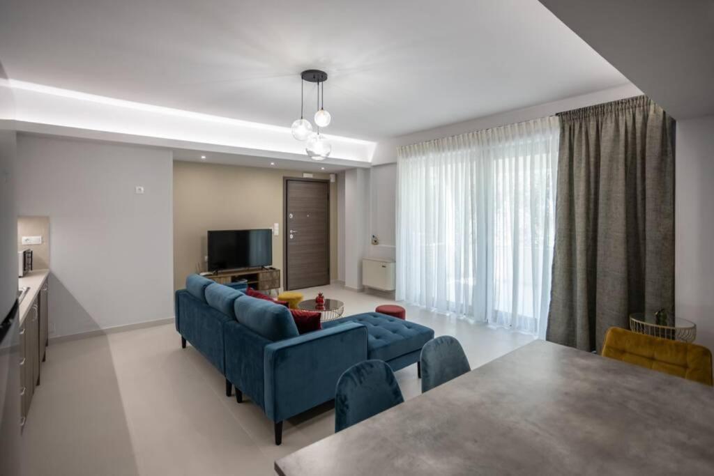 Mela Luxury Apartments Maroulás Eksteriør bilde