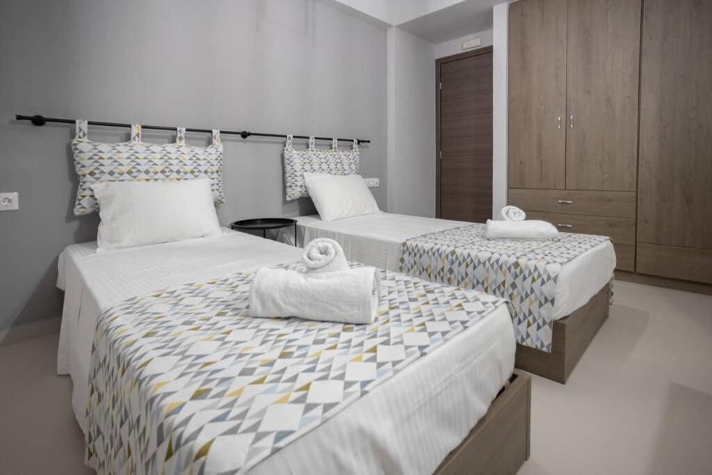 Mela Luxury Apartments Maroulás Eksteriør bilde