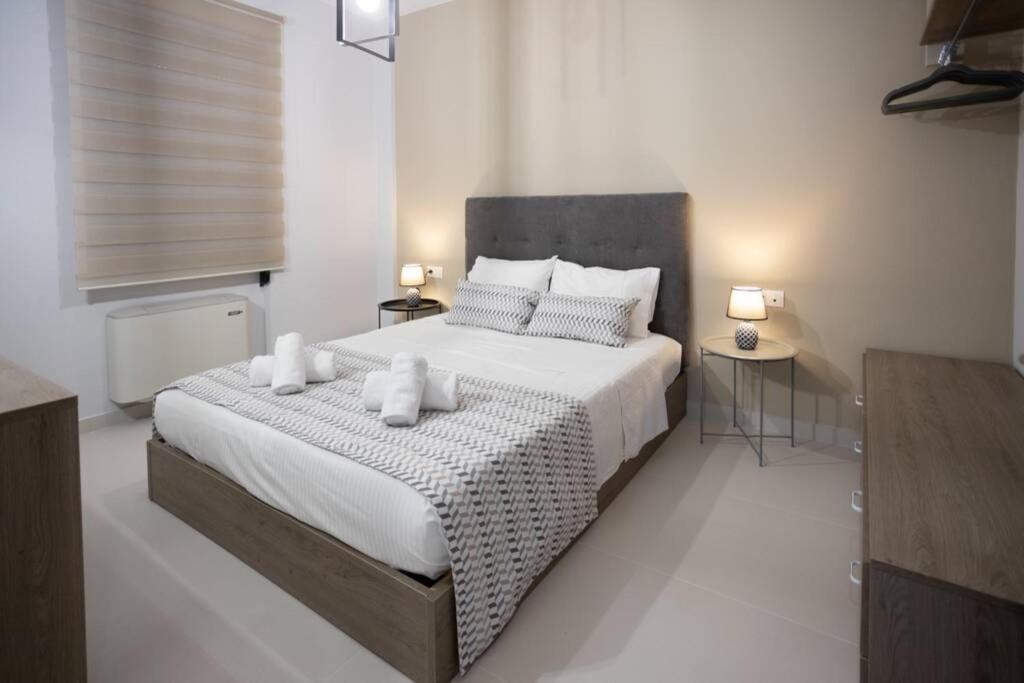 Mela Luxury Apartments Maroulás Eksteriør bilde