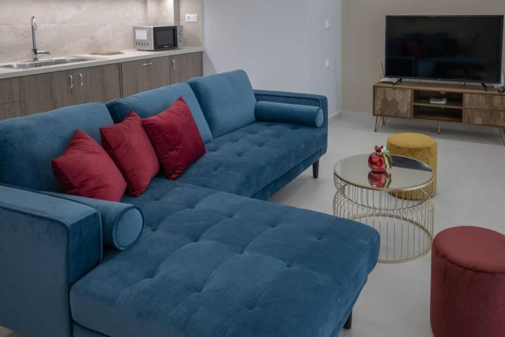 Mela Luxury Apartments Maroulás Eksteriør bilde