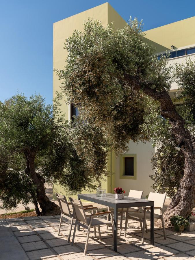 Mela Luxury Apartments Maroulás Eksteriør bilde