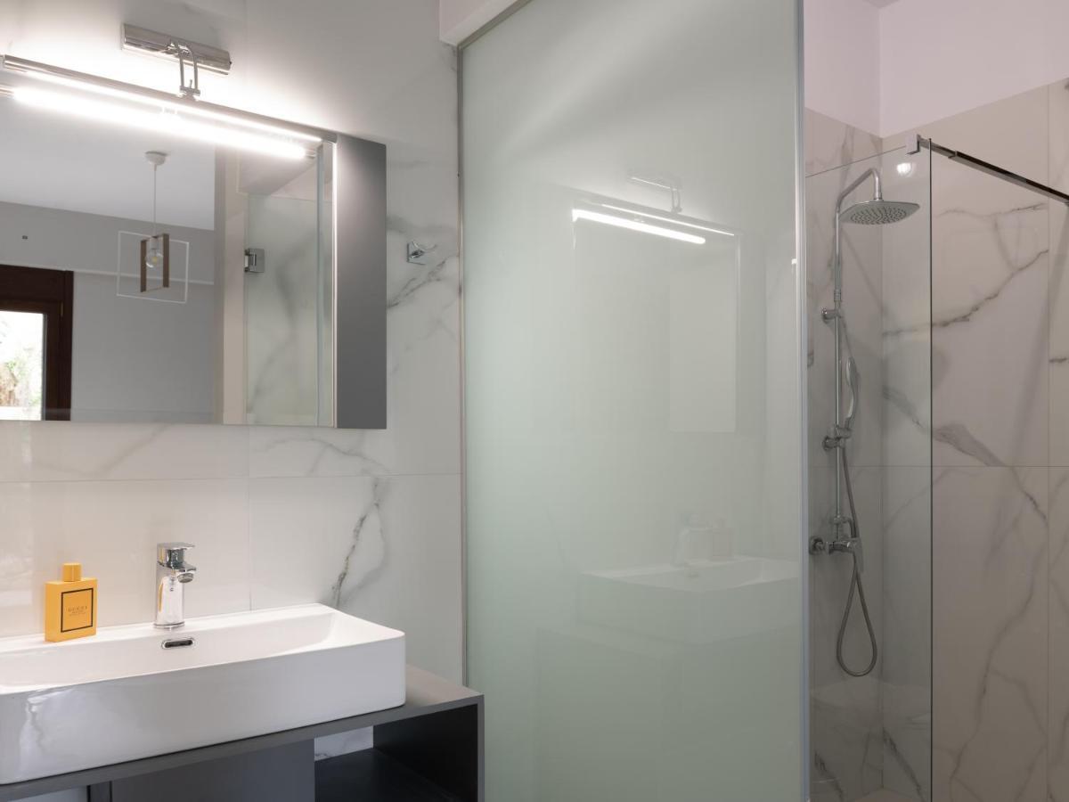 Mela Luxury Apartments Maroulás Eksteriør bilde
