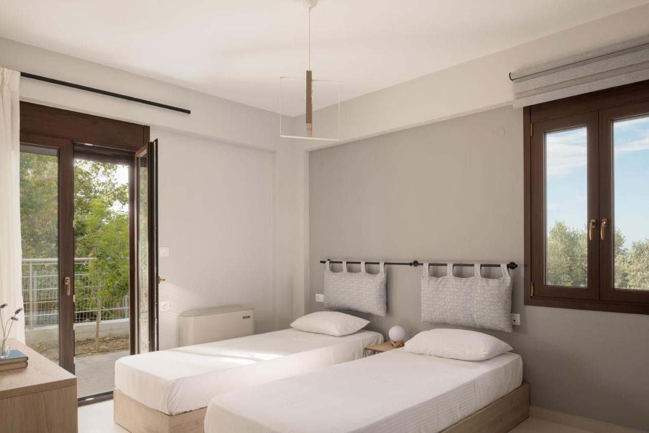 Mela Luxury Apartments Maroulás Eksteriør bilde