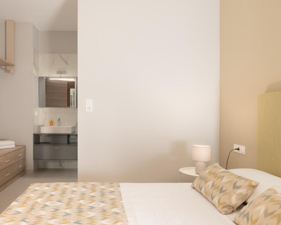 Mela Luxury Apartments Maroulás Eksteriør bilde